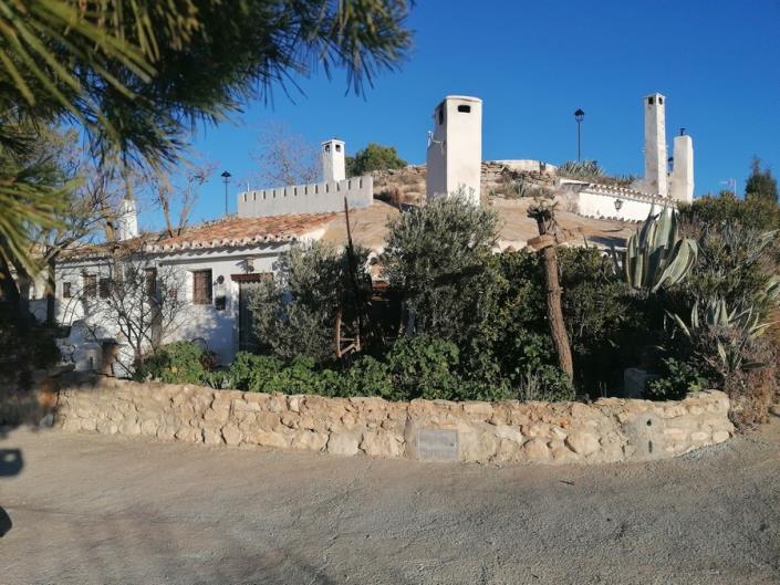 Image No.23-3 Bed House for sale