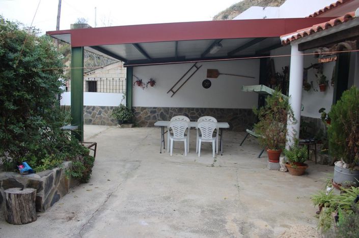 Image No.21-4 Bed House for sale