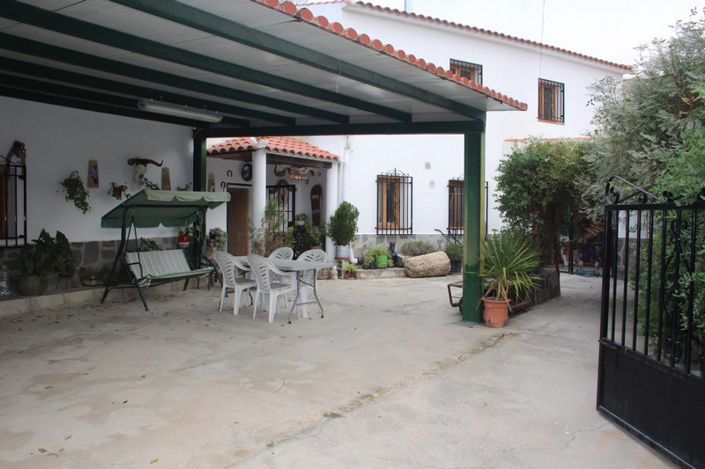 Image No.23-4 Bed House for sale