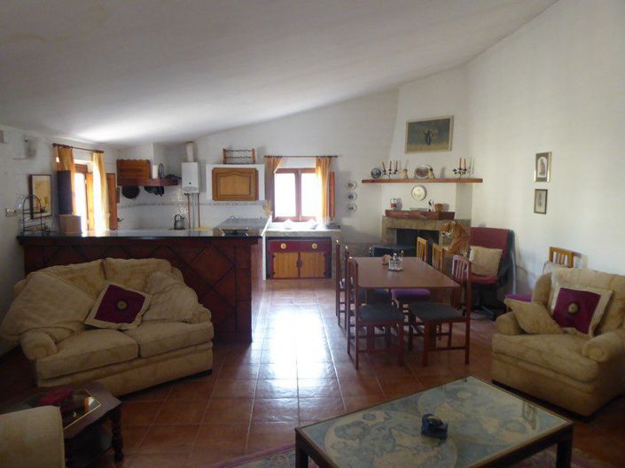 Image No.17-2 Bed Property for sale