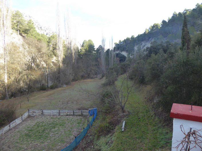 Image No.4-2 Bed Property for sale