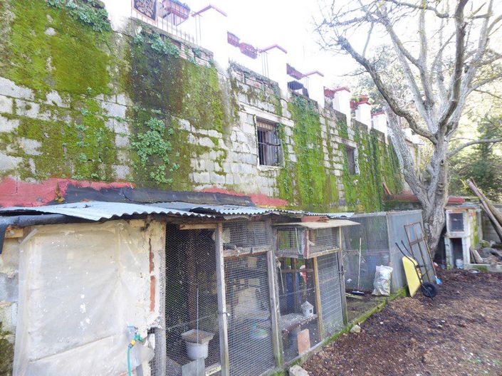 Image No.37-2 Bed Property for sale