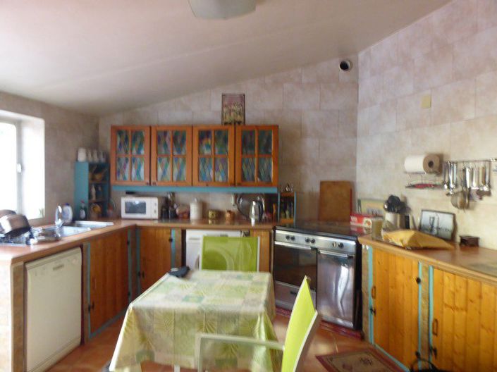 Image No.6-2 Bed Property for sale