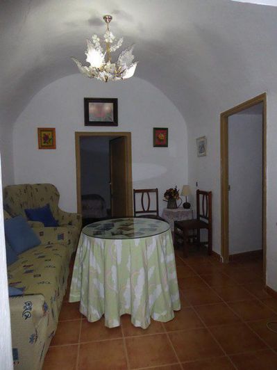 Image No.13-3 Bed Property for sale