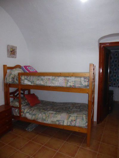 Image No.20-3 Bed Property for sale