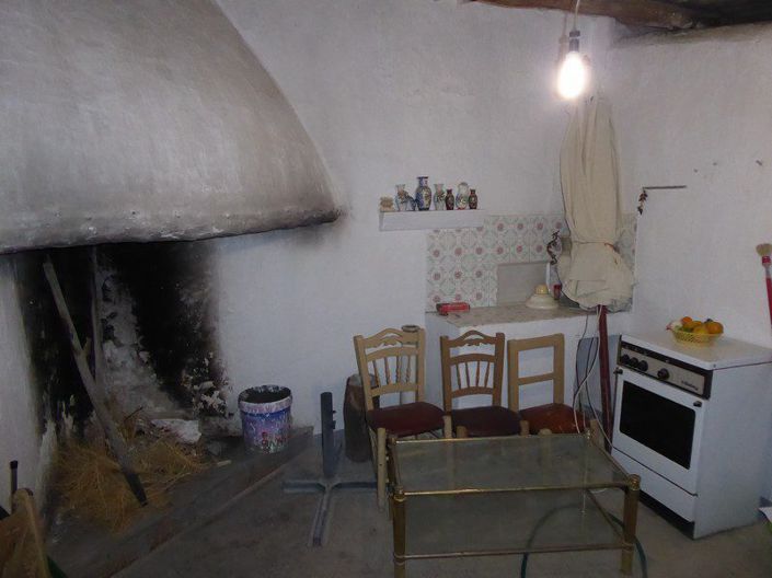Image No.21-3 Bed Property for sale
