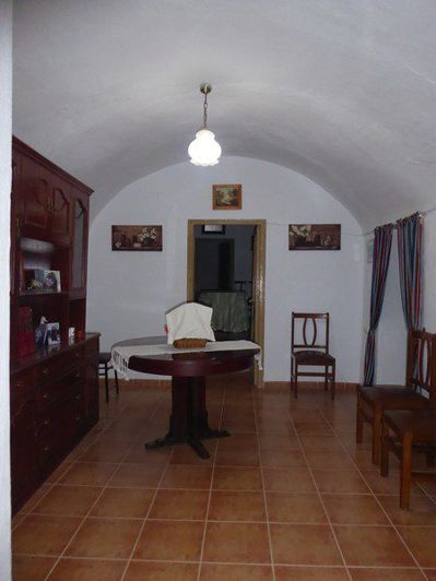 Image No.5-3 Bed Property for sale