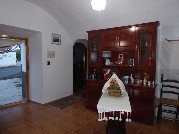 Image No.6-3 Bed Property for sale
