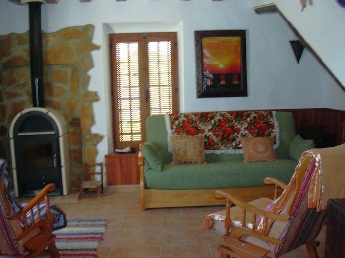 Image No.12-6 Bed Property for sale