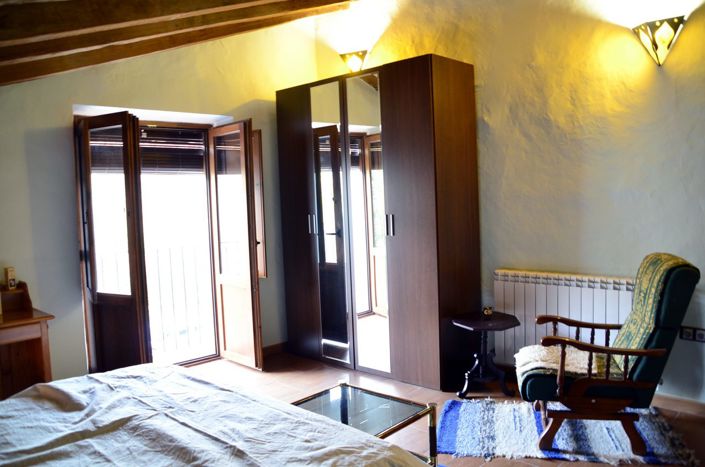 Image No.29-6 Bed Property for sale