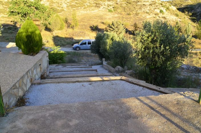 Image No.37-6 Bed Property for sale