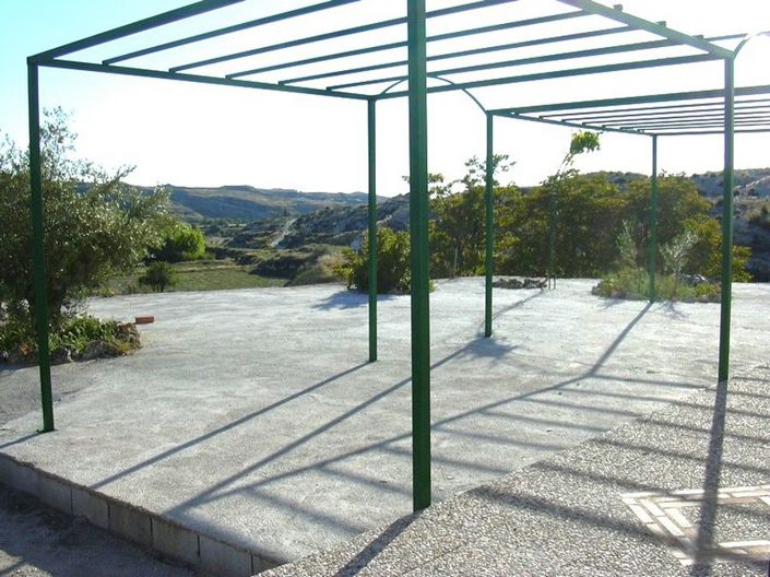 Image No.39-6 Bed Property for sale