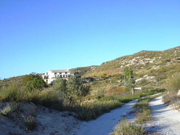 Image No.44-6 Bed Property for sale