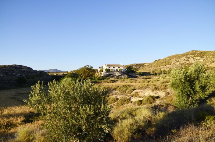 Image No.46-6 Bed Property for sale