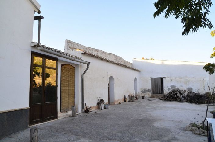 Image No.49-6 Bed Property for sale