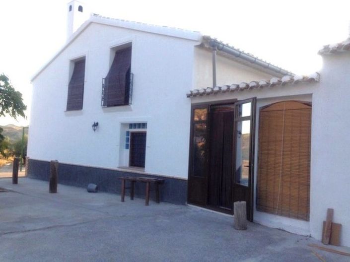 Image No.50-6 Bed Property for sale