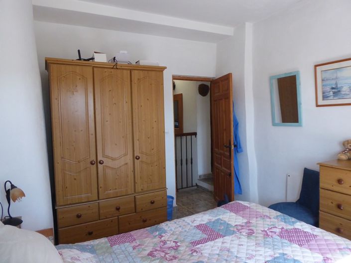 Image No.28-4 Bed Cortijo for sale