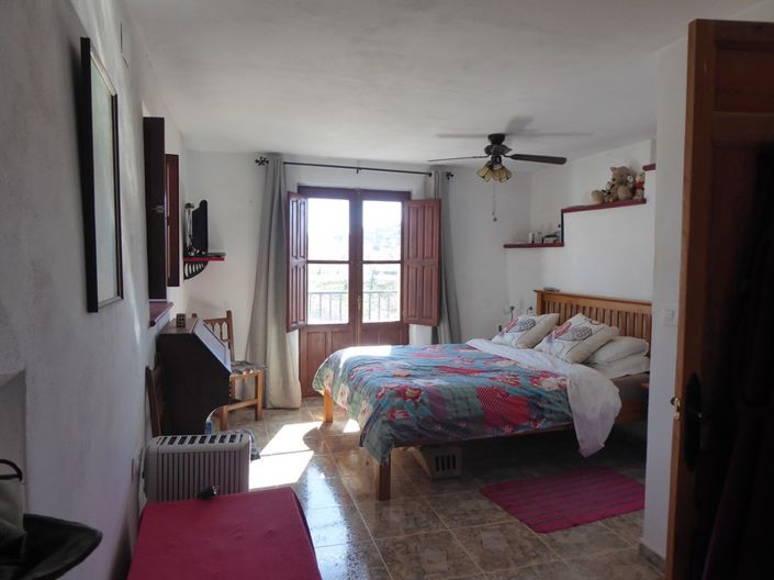 Image No.29-4 Bed Cortijo for sale
