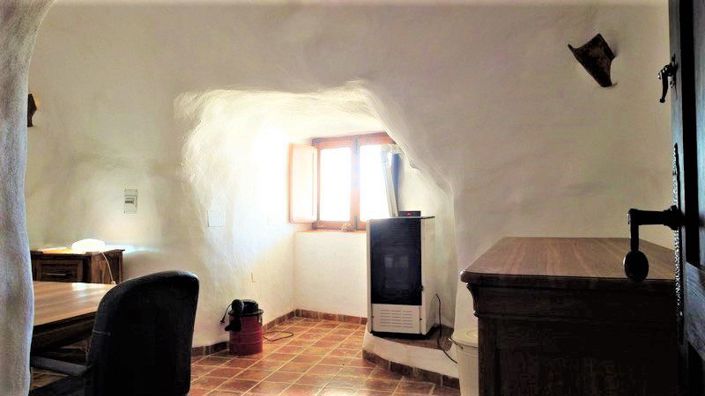 Image No.25-5 Bed House for sale