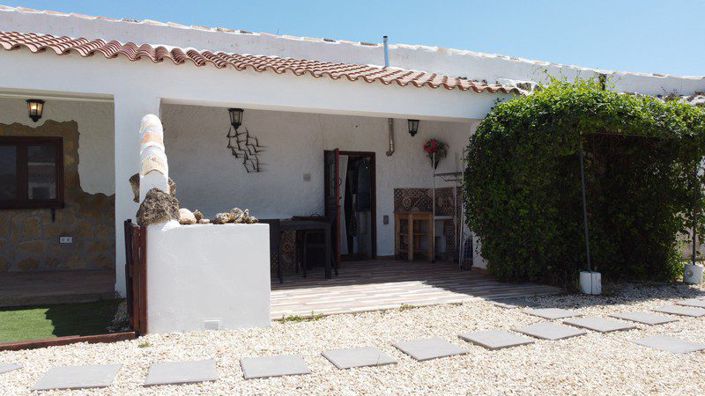 Image No.26-5 Bed House for sale