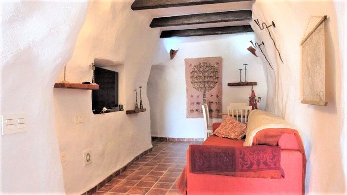 Image No.30-5 Bed House for sale