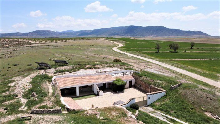 Image No.4-5 Bed House for sale