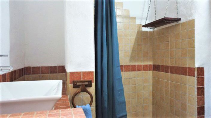 Image No.37-5 Bed House for sale