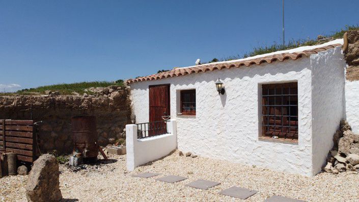 Image No.39-5 Bed House for sale