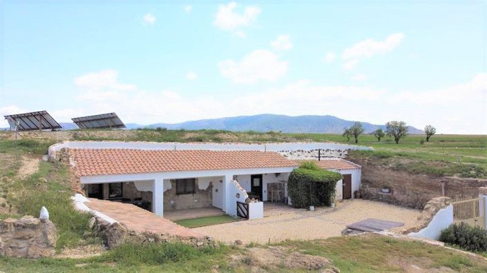 Image No.46-5 Bed House for sale