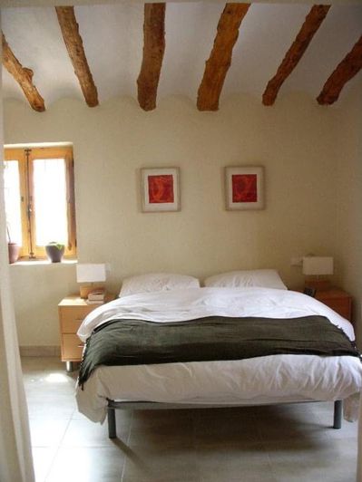 Image No.12-3 Bed Property for sale