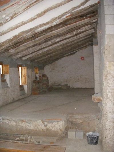 Image No.28-3 Bed Property for sale