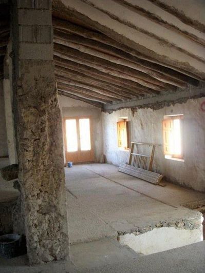 Image No.31-3 Bed Property for sale
