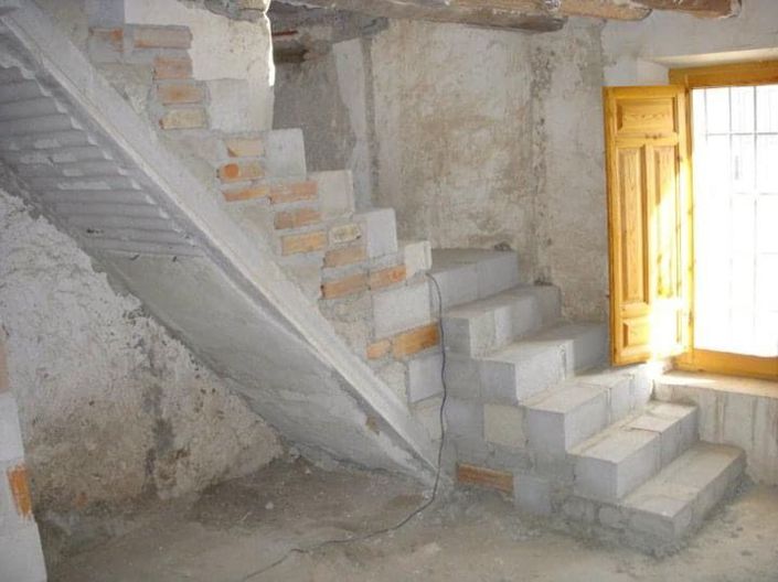 Image No.34-3 Bed Property for sale