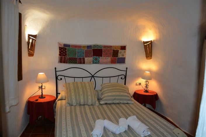 Image No.14-2 Bed House for sale