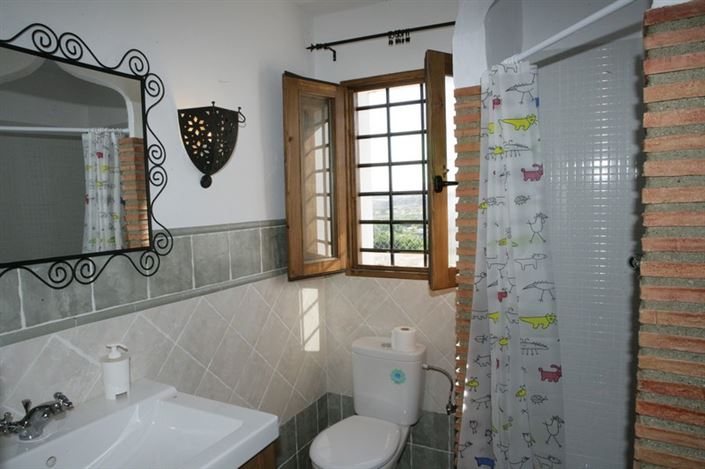 Image No.20-2 Bed House for sale