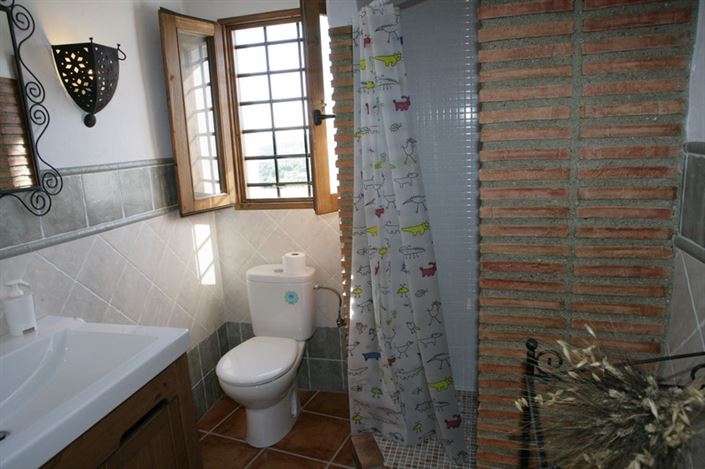 Image No.23-2 Bed House for sale