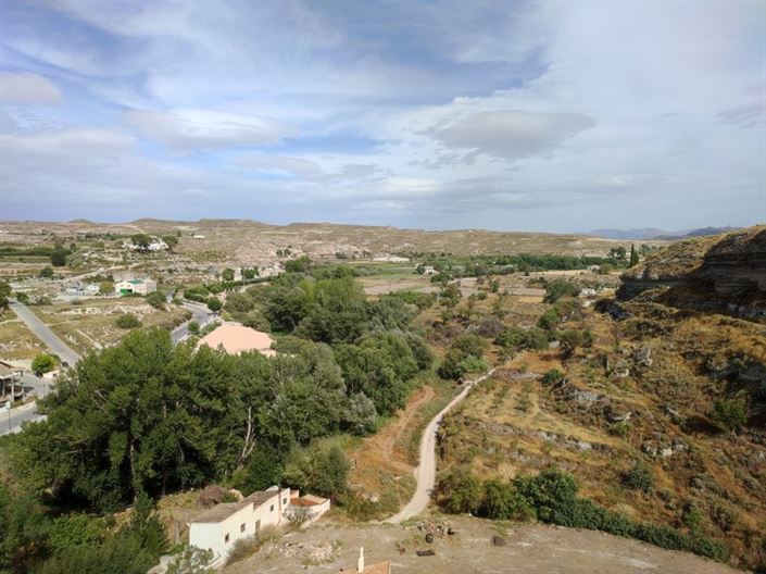 Image No.37-2 Bed House for sale