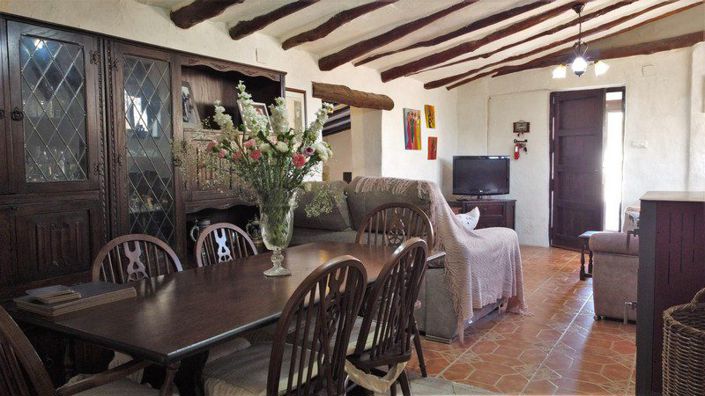 Image No.9-3 Bed Property for sale