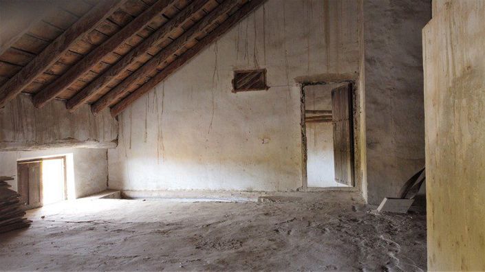 Image No.27-8 Bed House for sale
