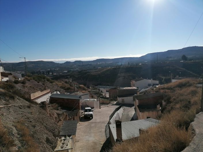 Image No.5-3 Bed House for sale