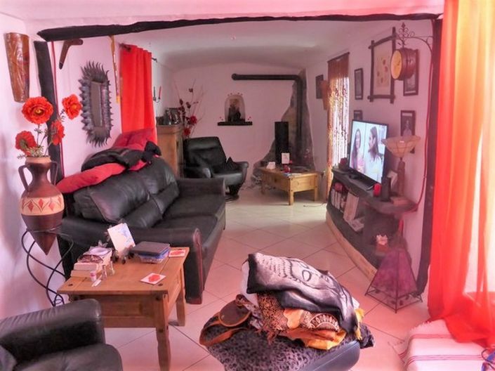 Image No.6-3 Bed House for sale