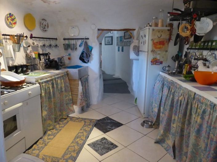 Image No.8-3 Bed House for sale