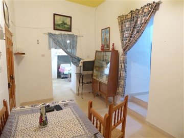 v2815251