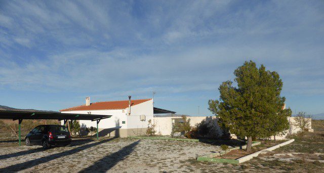 Image No.25-3 Bed Property for sale