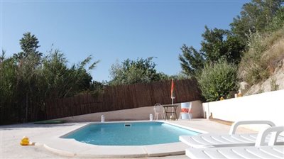 v2242244