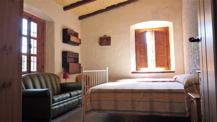 Image No.37-5 Bed Cortijo for sale