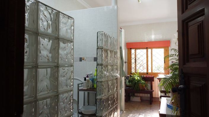 Image No.14-4 Bed House for sale