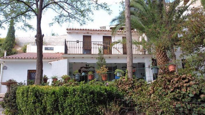 Image No.5-4 Bed House for sale