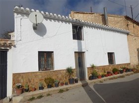 Photo 0