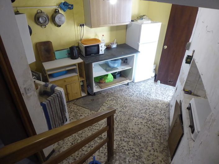 Image No.10-3 Bed Property for sale